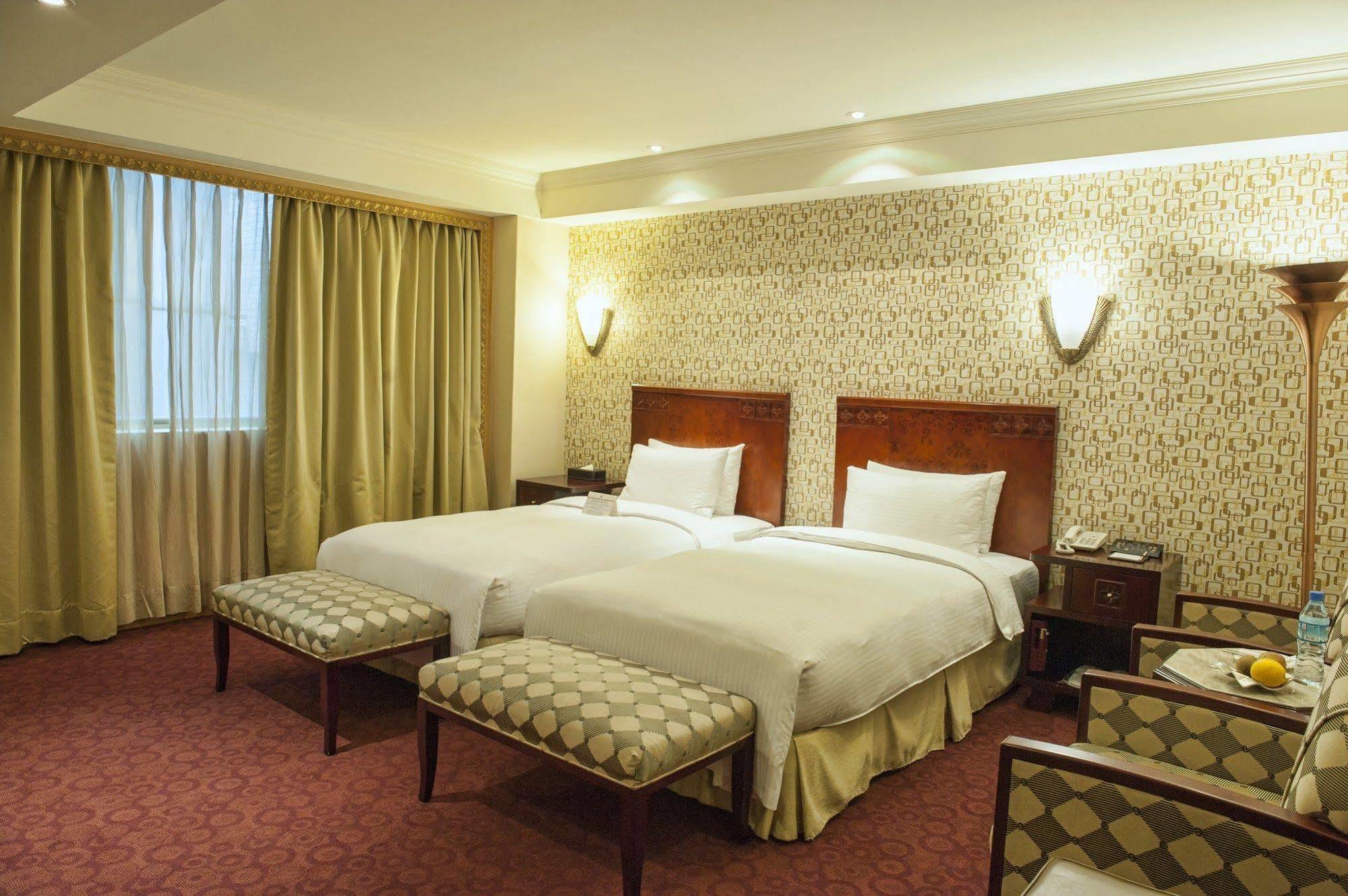 Royal Palace Hotel Taipei Exterior foto